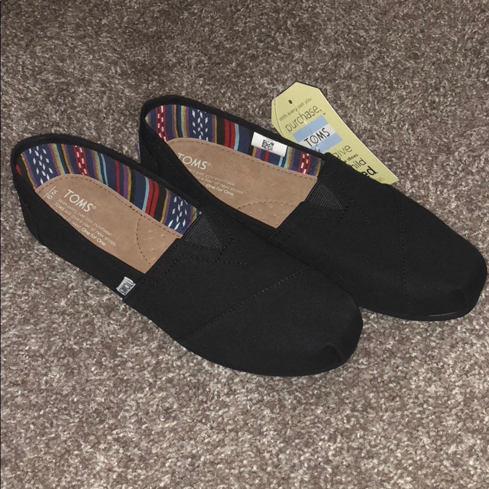 Black On Black Womens TOMS size 9